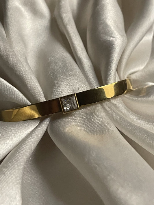 Royal Square Cuff - Zella