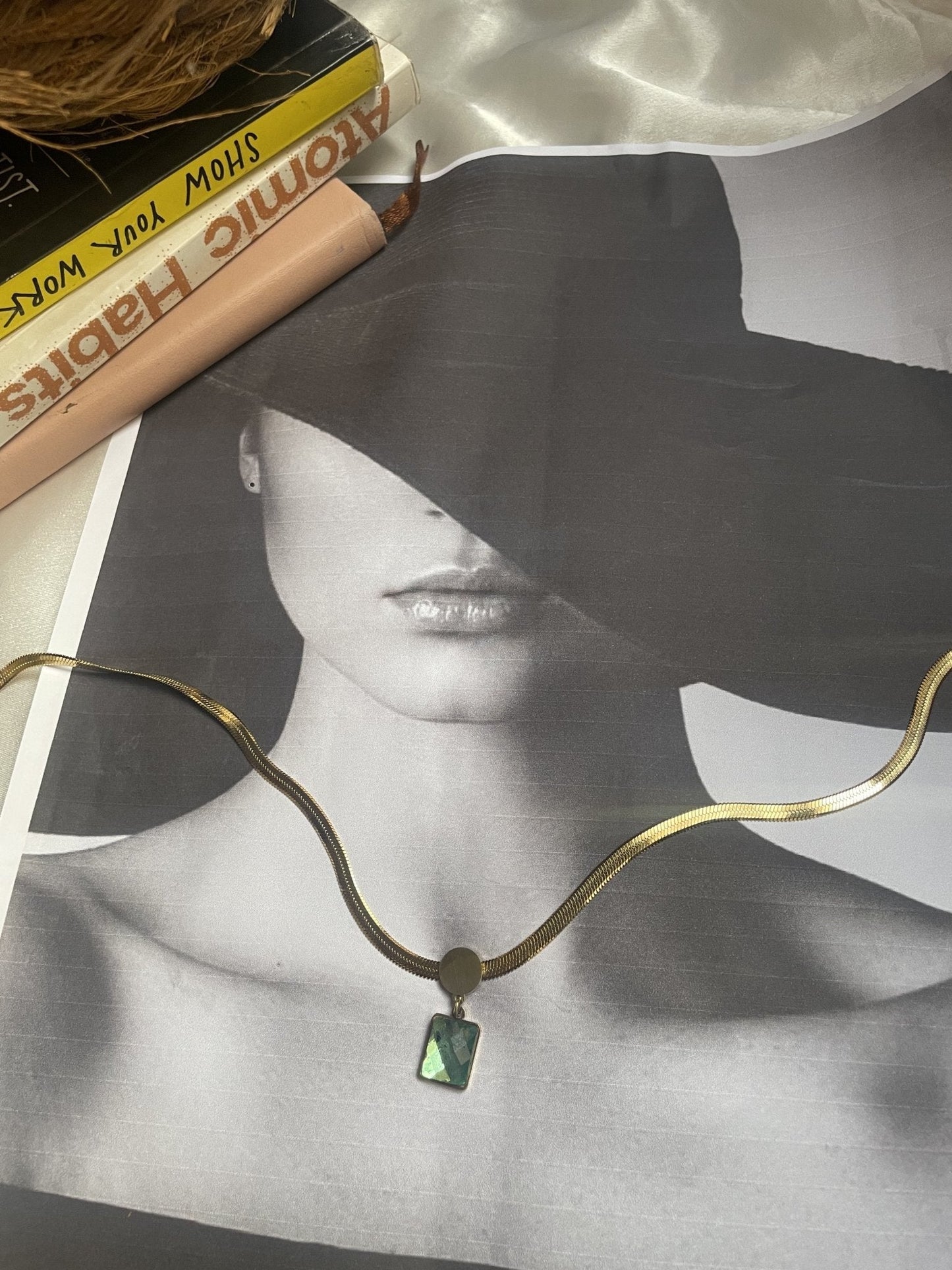 Green Emreld Square Necklace - Zella