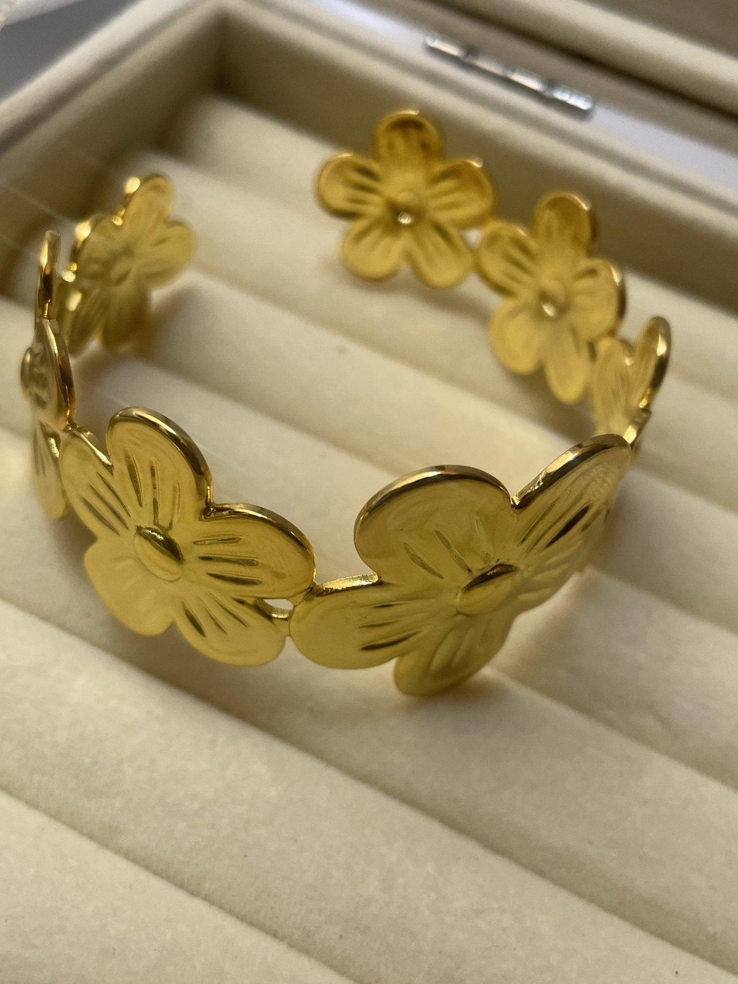 Imperial Floral Cuff - Zella