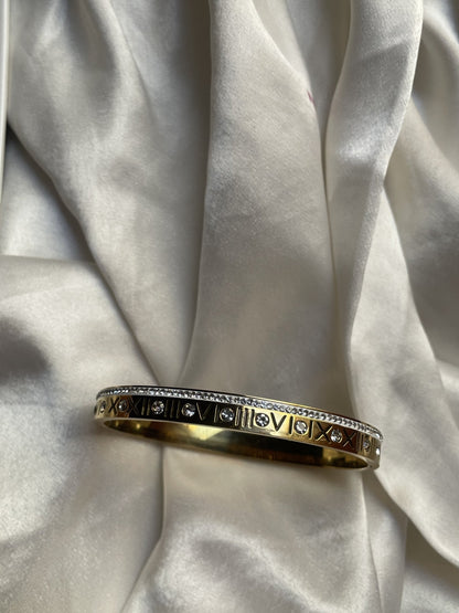 Legacy Gold Bangle - Zella