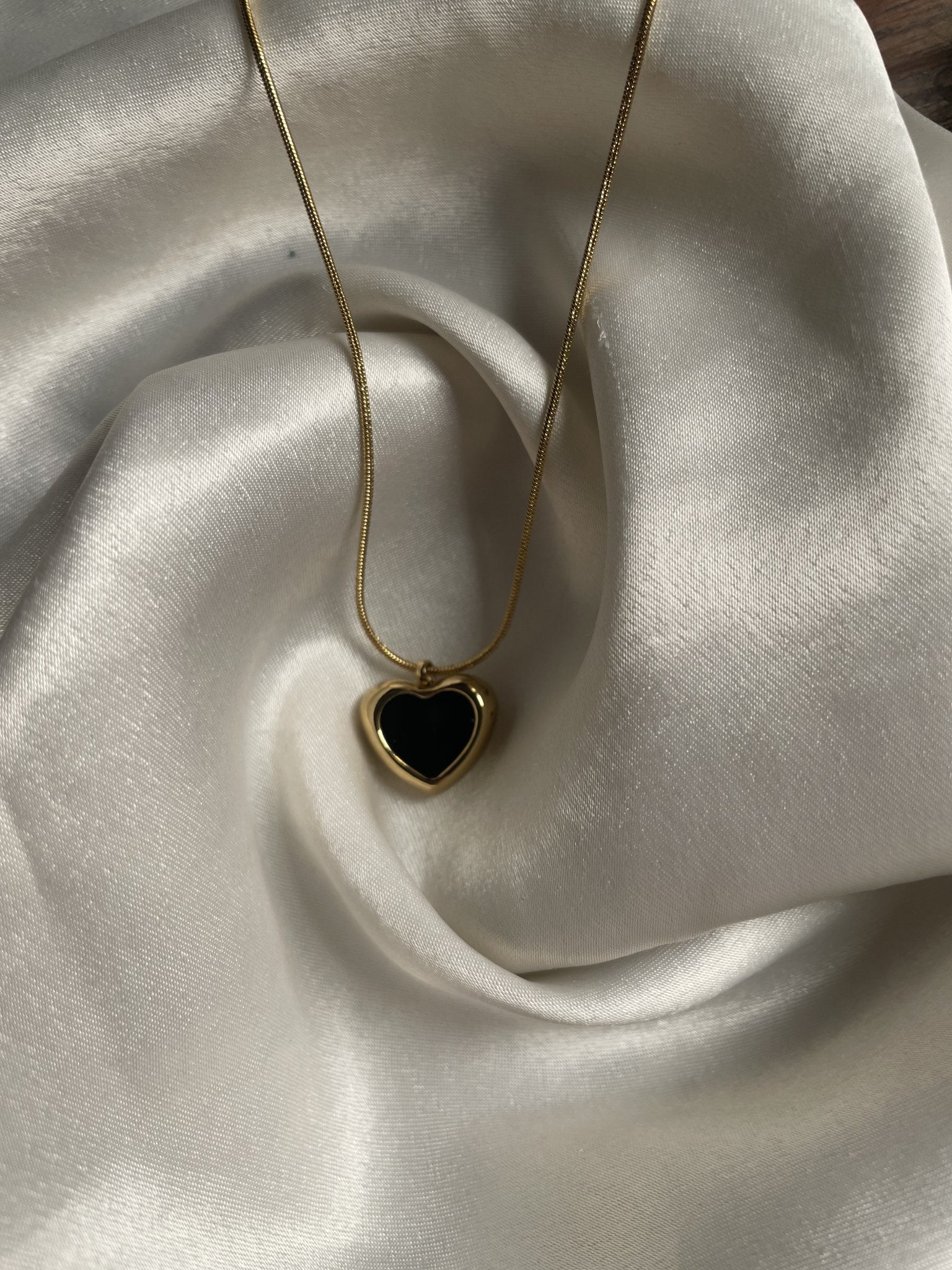 The Onyx Soul Pendant - Zella